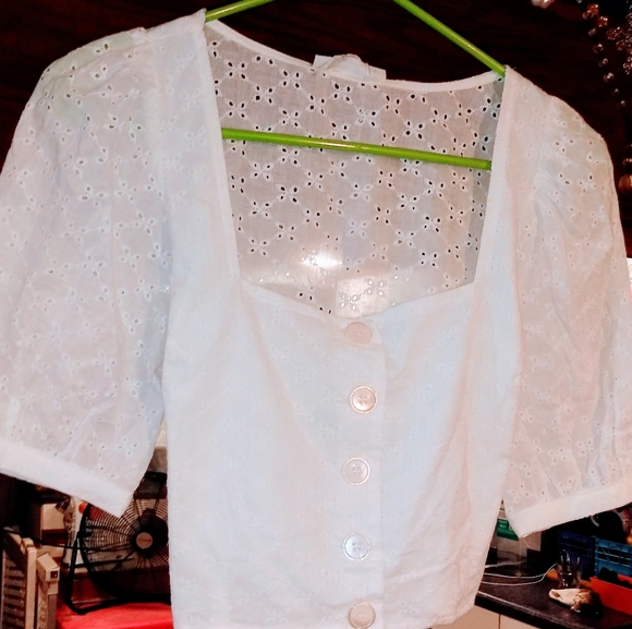 Ladies Crop Blouse - Picture 1 of 5